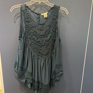 Indigo Thread Co. Babydoll Top Lace Crochet Mesh Pearlized Back Buttons med